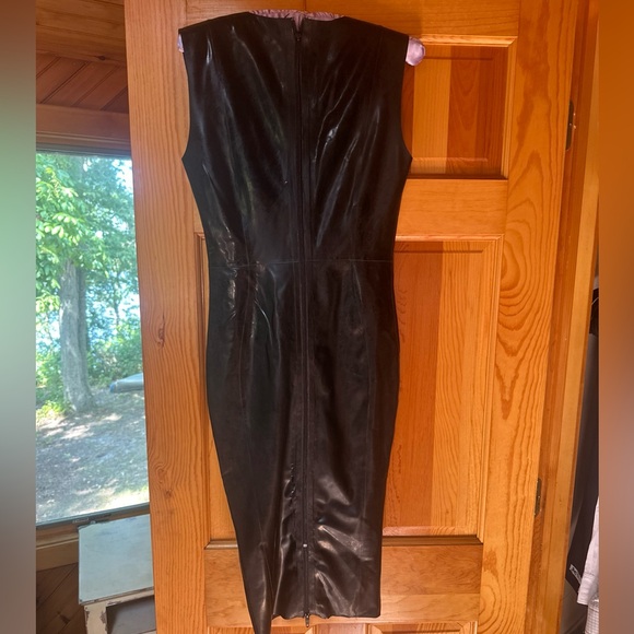 House of CB latex dress - Picture 4 of 5